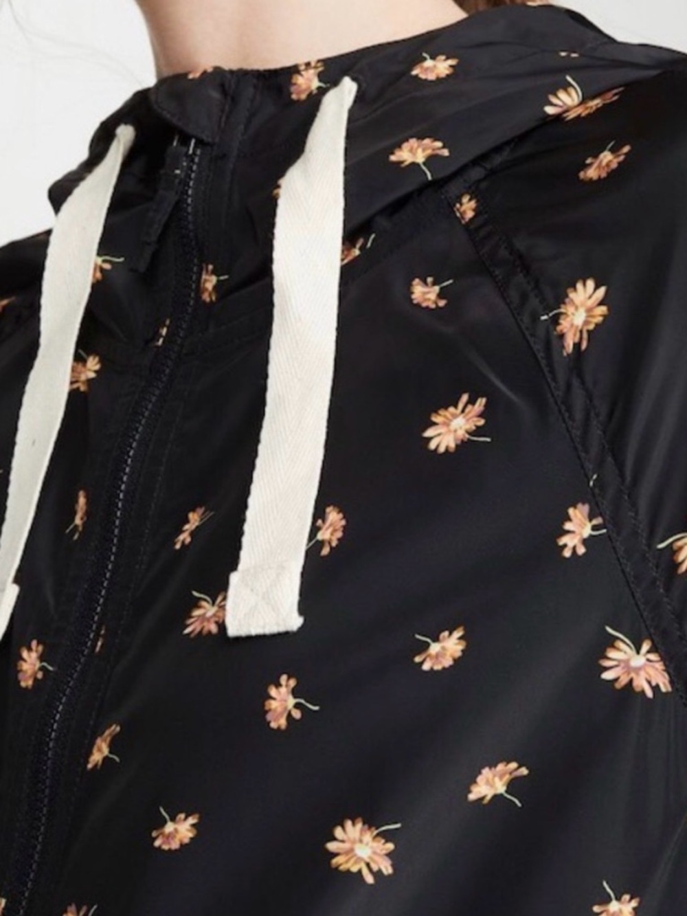 Madewell Raincheck Packable Rain Coat
MARGUERITE DAISY TRUE BLACK, Size - Picture 4 of 10